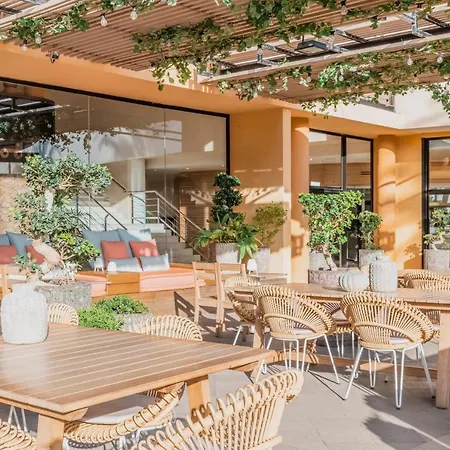 Iberostar Waves Playa Gaviotas 4*