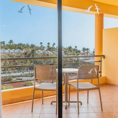 Iberostar Waves Playa Gaviotas מלון