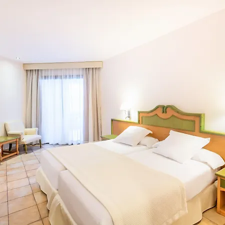 Iberostar Waves Playa Gaviotas 모로델제블