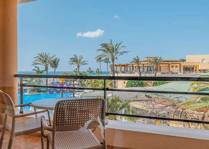 Iberostar Waves Playa Gaviotas Hotel