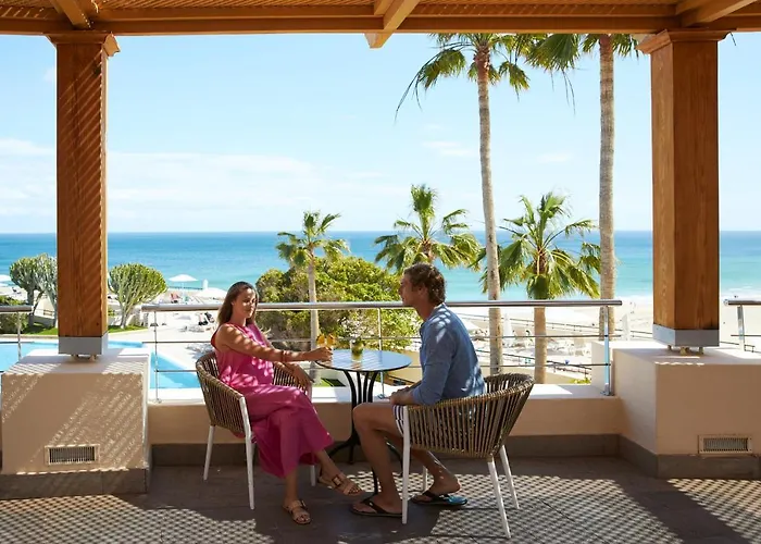 Iberostar Waves Playa Gaviotas מלון