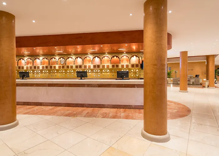 Hotel Iberostar Waves Playa Gaviotas 4*