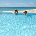 Iberostar Waves Playa Gaviotas 4*